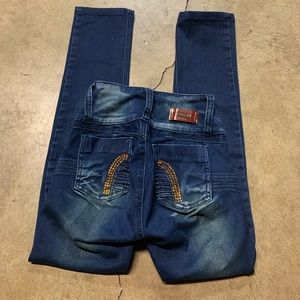 100% Authentic Colombia Y Su Moda